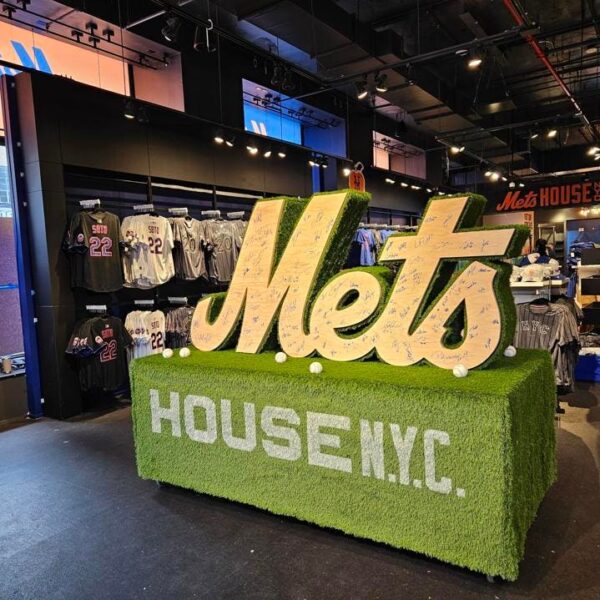 Mets House Sneak Peek